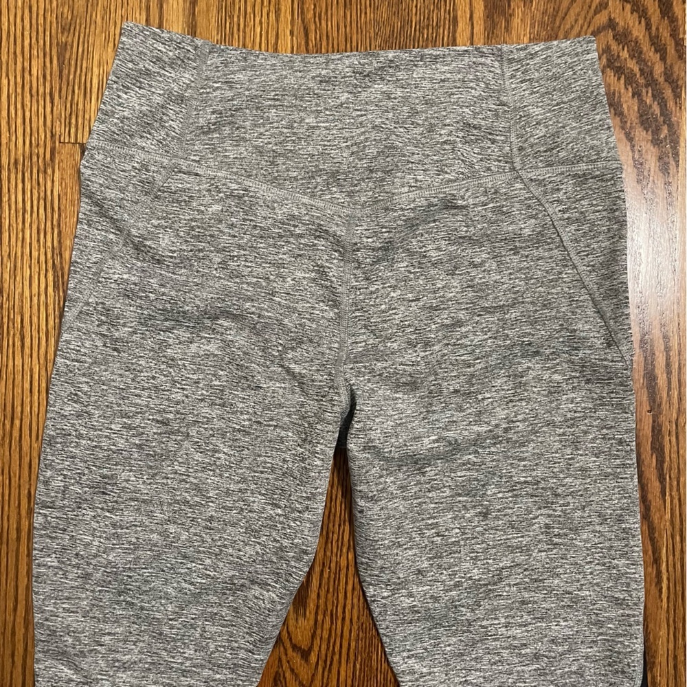 Nike Women's Leggings Gray Black Accents Size Medium, EUC - Picture 6 of 9